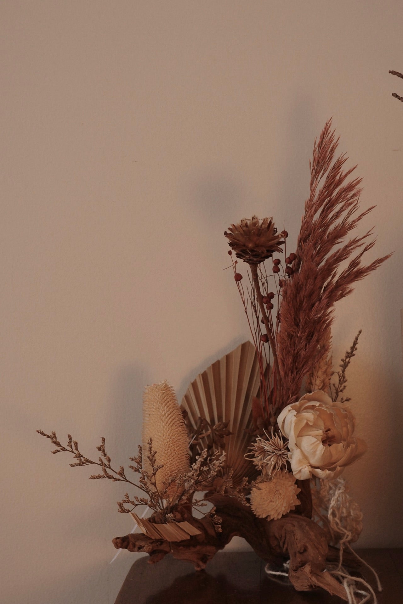 Wooden Dried Flawer Creation