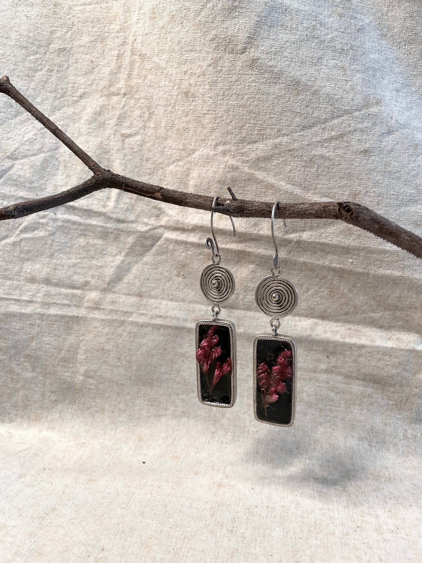 Vintage Handmade Flawer Earring