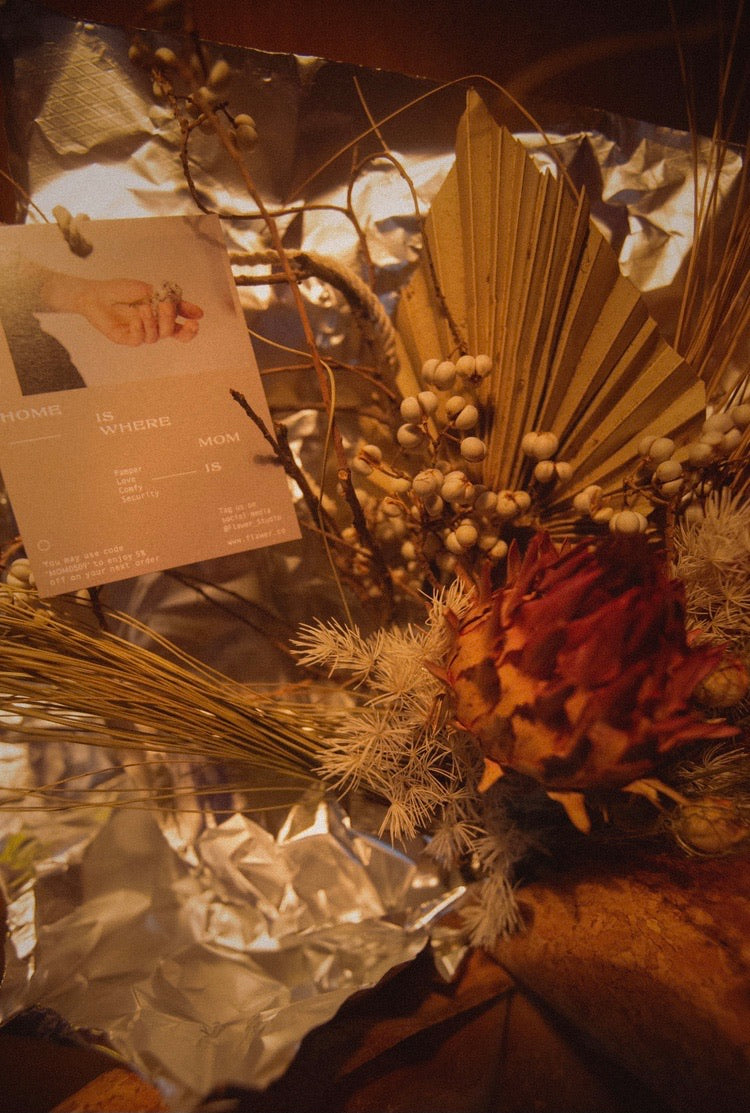 R O O F | 守 Regular