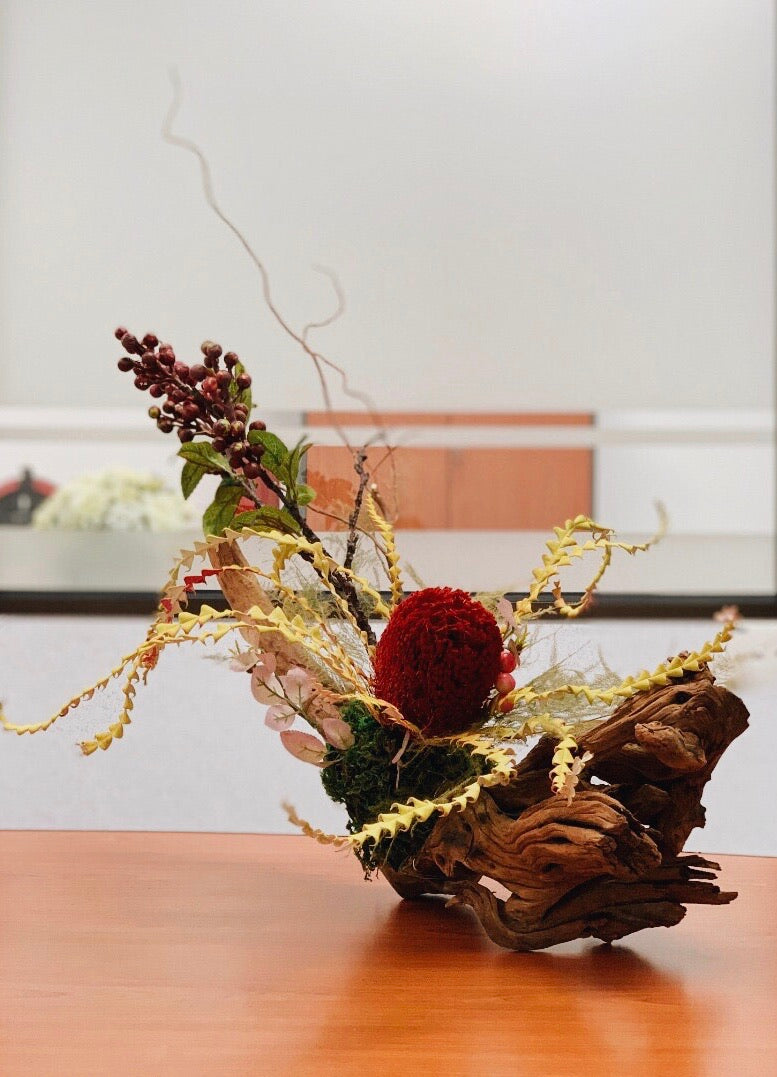 Wooden Dried Flawer Creation