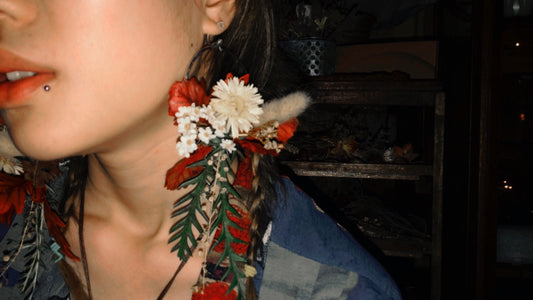Design Dried Flawer Earring