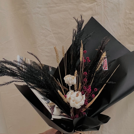 Shui - Ready Made Dried Flower Bouquet