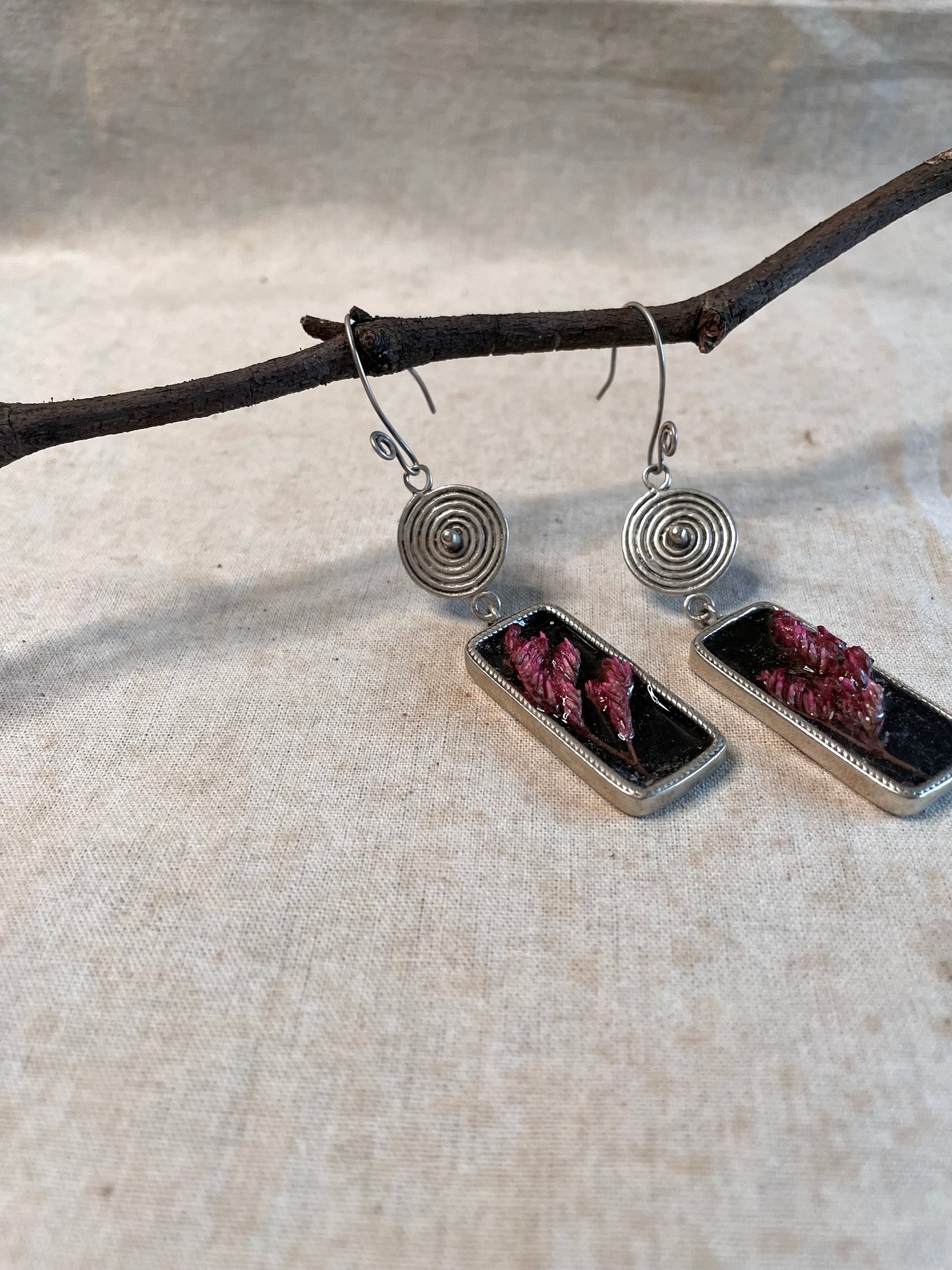 Vintage Handmade Flawer Earring