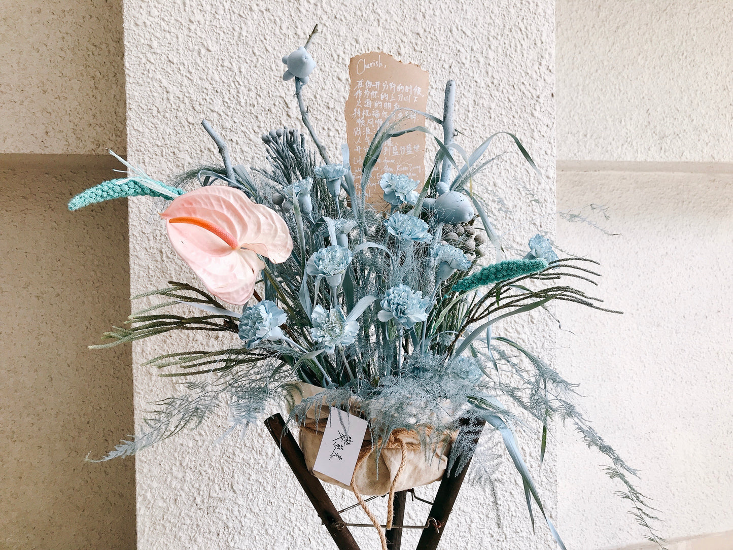 Custom Opening Flower Stand